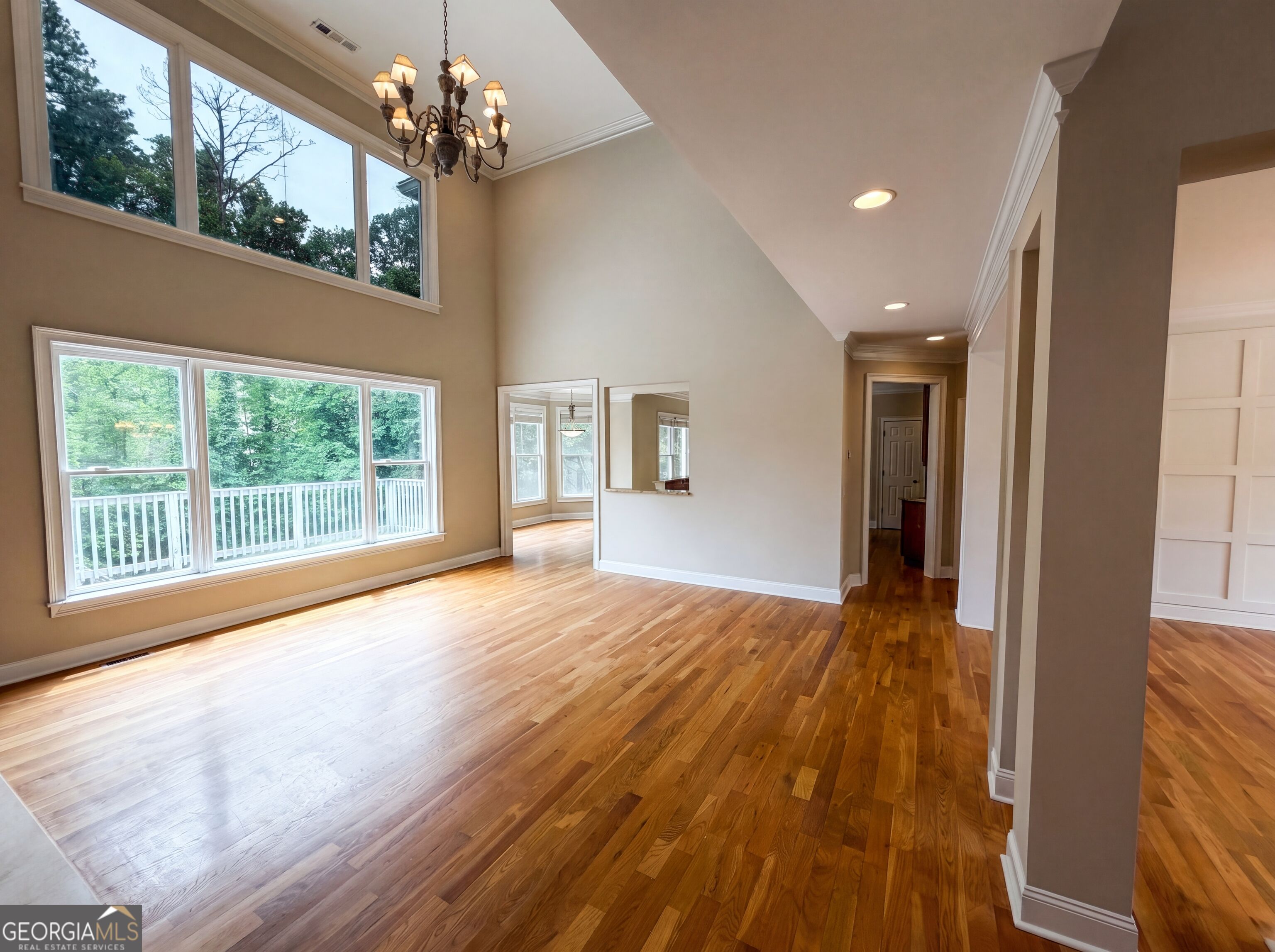 4710 Roswell RD