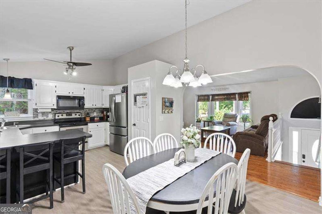 Photo of 25 Leslie Cove SE, Cartersville, GA 30121 (MLS # 10741627)