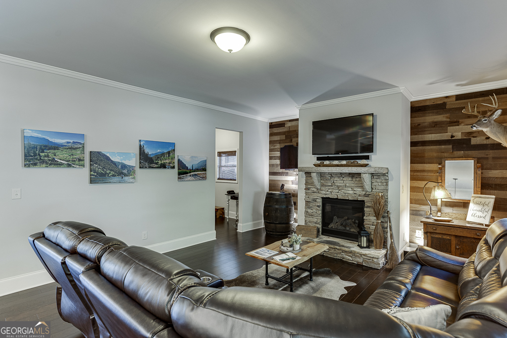 Whispering Creeks - Residential