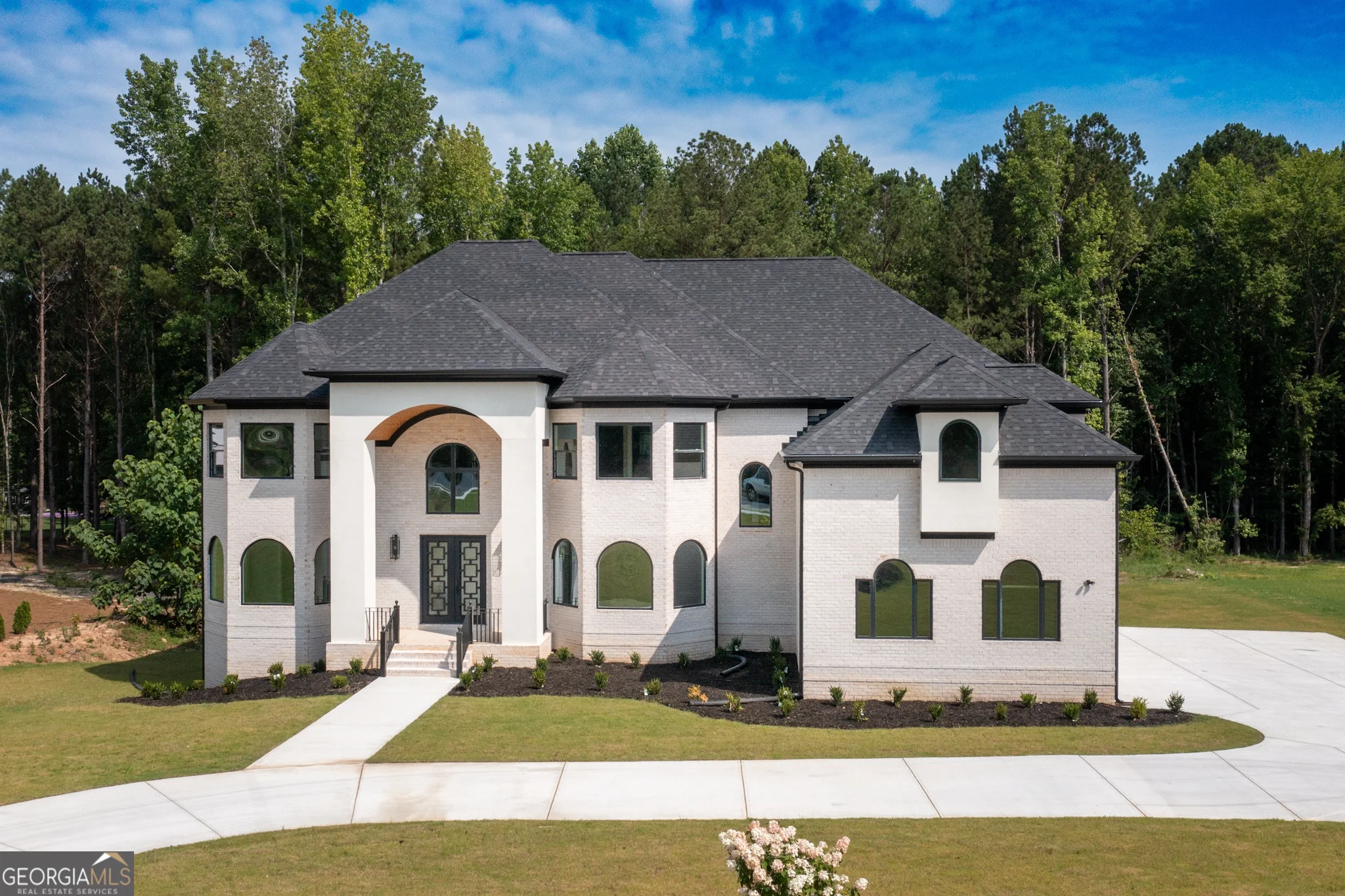 210 Waltham Way
