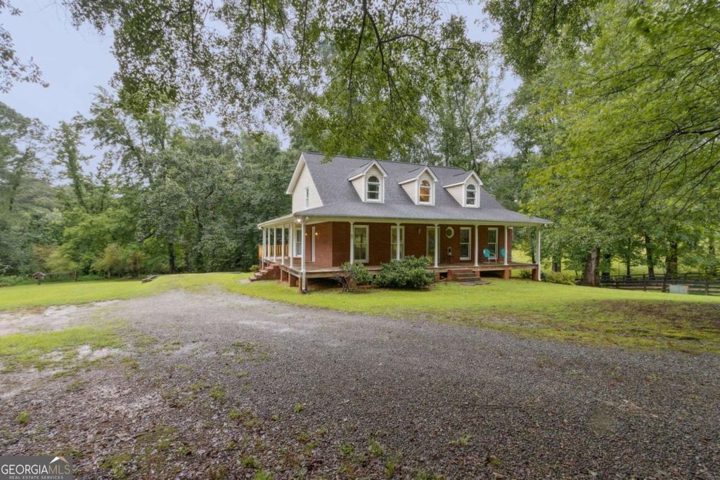 Photo of 83 Russell Road, Lawrenceville, GA 30043 (MLS # 10683799)