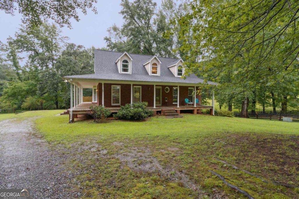 Photo of 83 Russell Road, Lawrenceville, GA 30043 (MLS # 10683799)