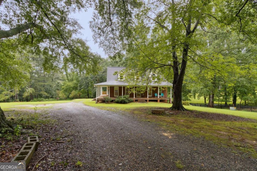 Photo of 83 Russell Road, Lawrenceville, GA 30043 (MLS # 10683799)