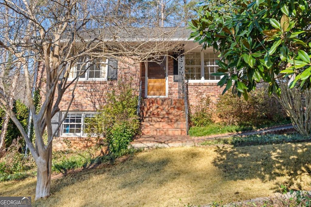 Photo of 1436 Willivee Drive, Decatur, GA 30033 (MLS # 10667691)