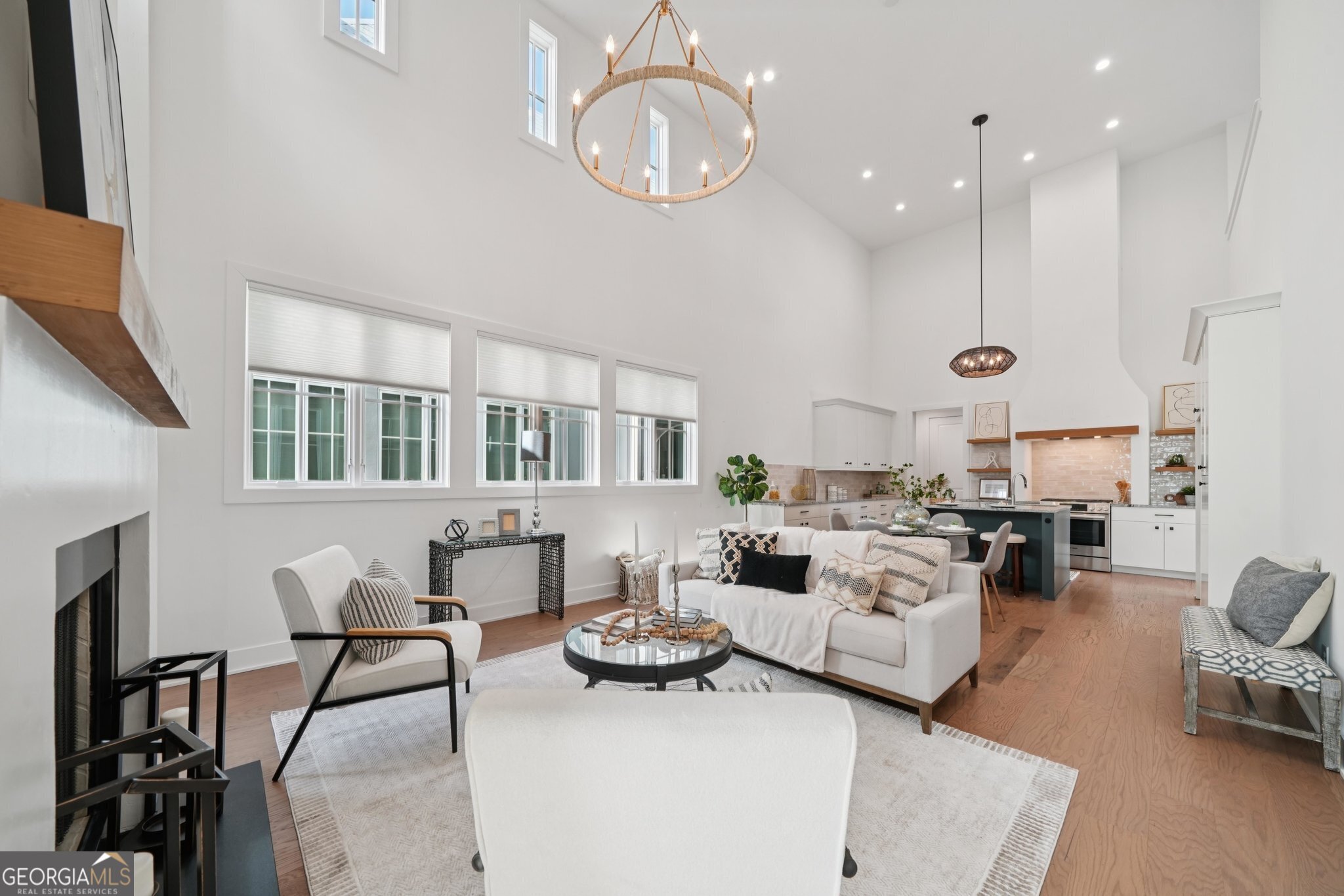 135 Channing LN