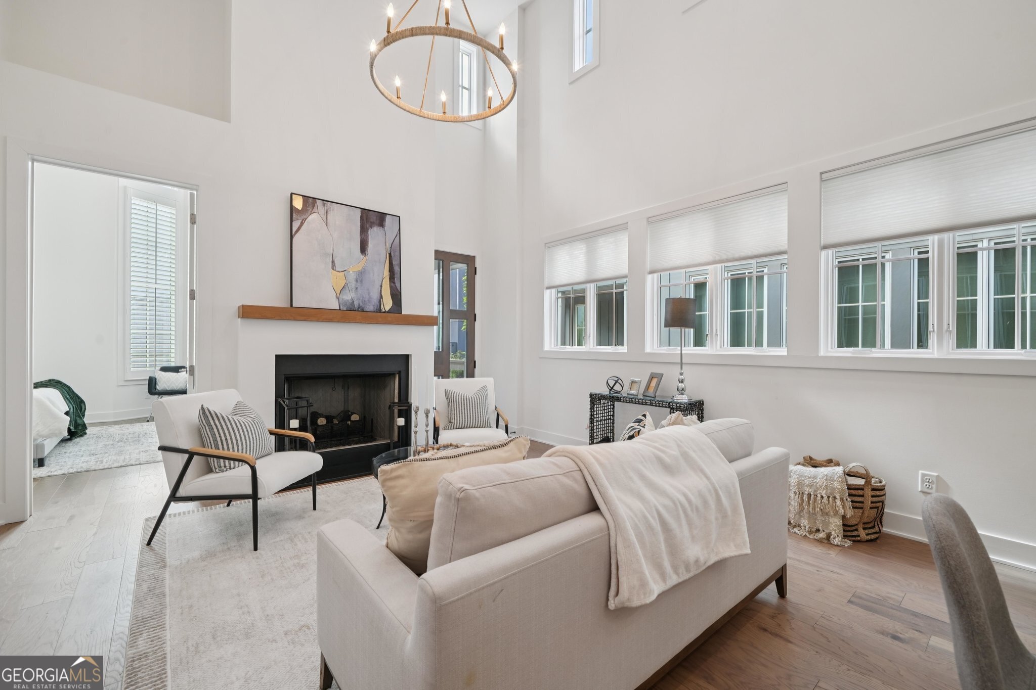 135 Channing LN