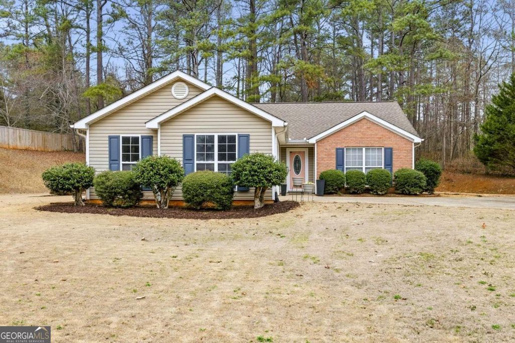 Photo of 4758 Eagle Watch Drive, Flowery Branch, GA 30542 (MLS # 10697173)