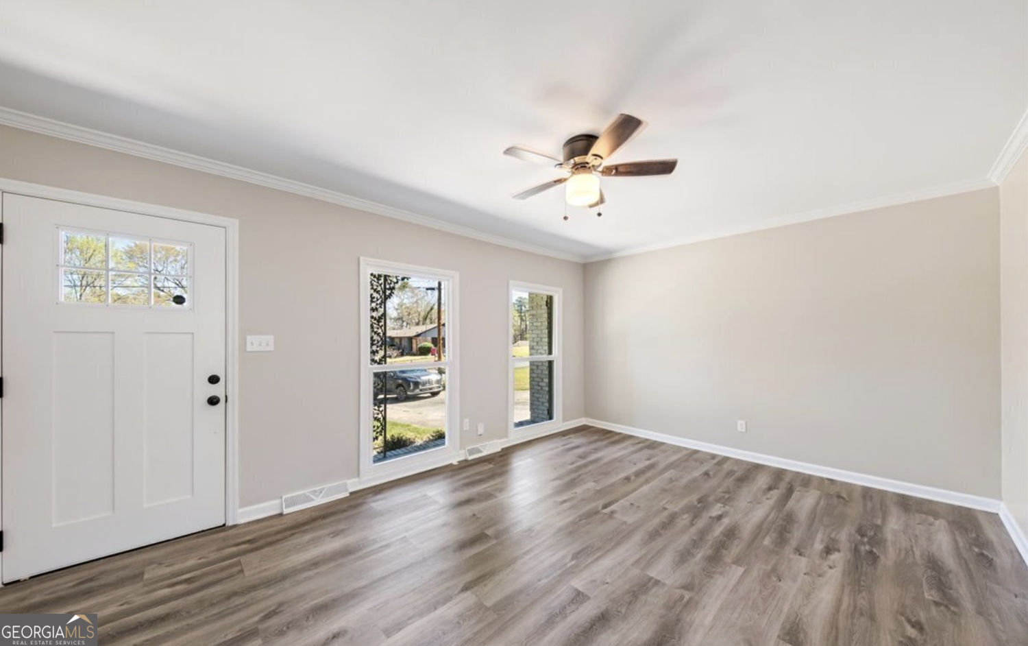 1593 Westminister DR