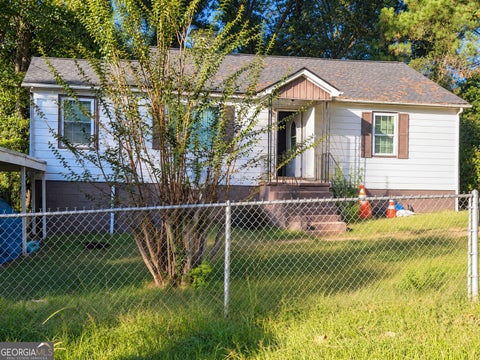 Photo of 1325 Lynford Drive SW, Atlanta, GA 30310 (MLS # 10877405)