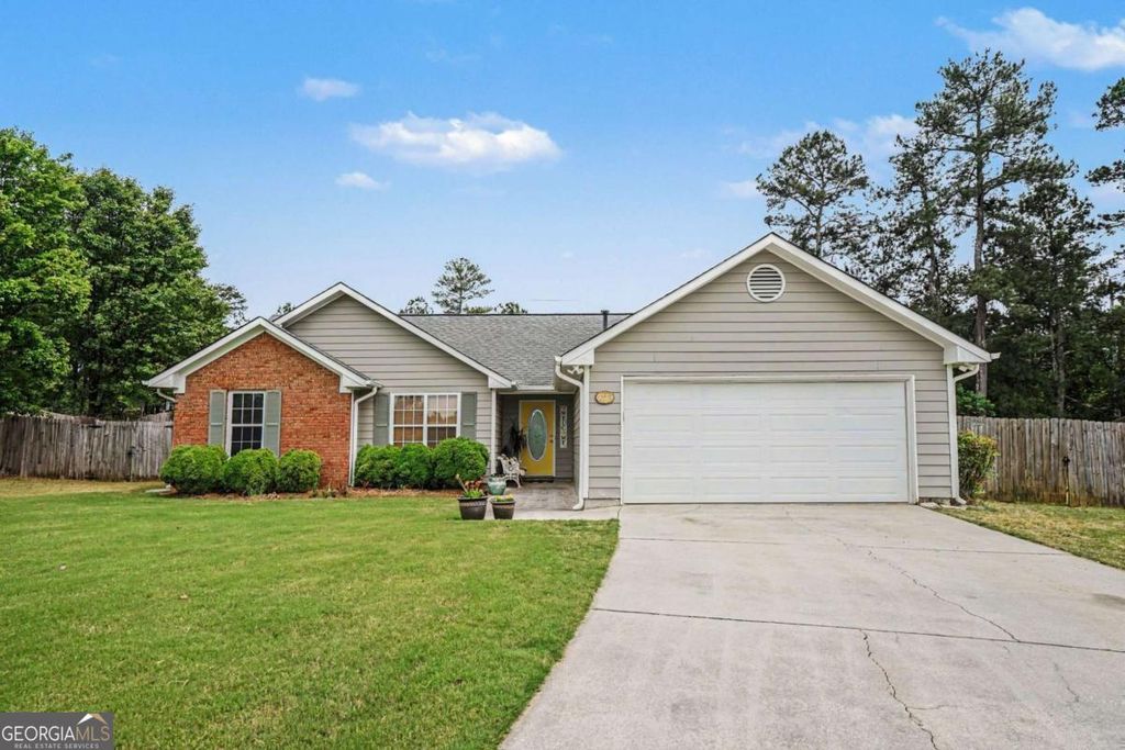 Photo of 3334 Piney Way, Loganville, GA 30052 (MLS # 10771130)