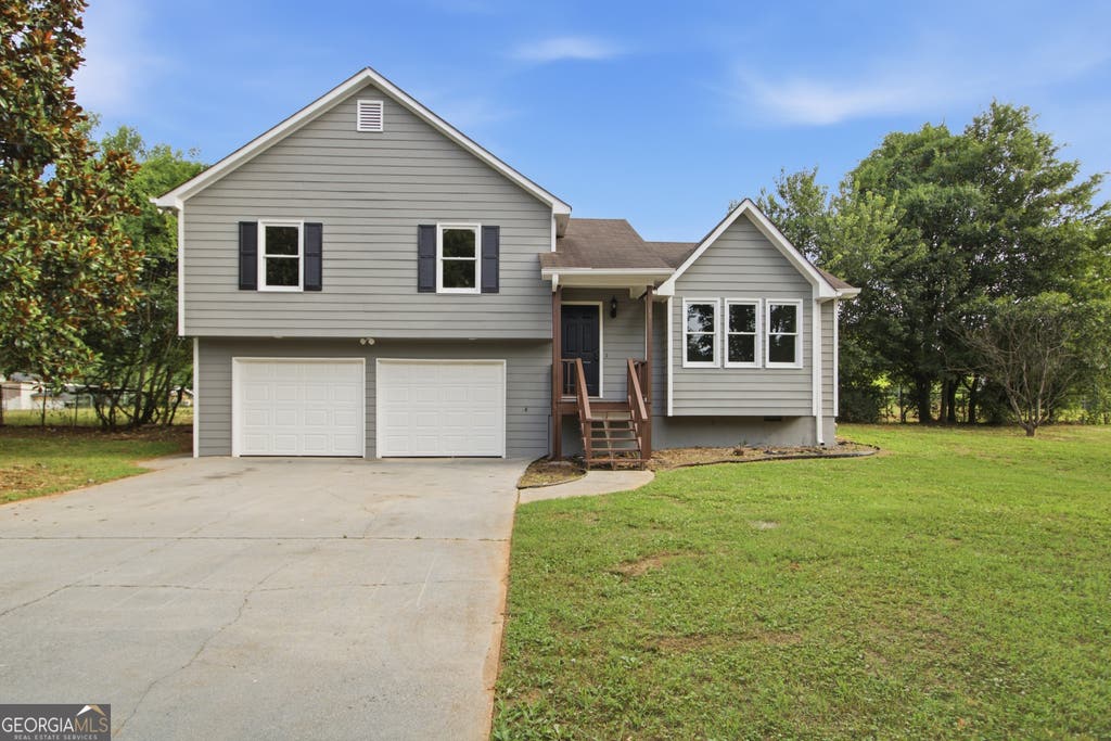 Photo of 15 Fairfield Lane SW, Cartersville, GA 30120 (MLS # 10798767)