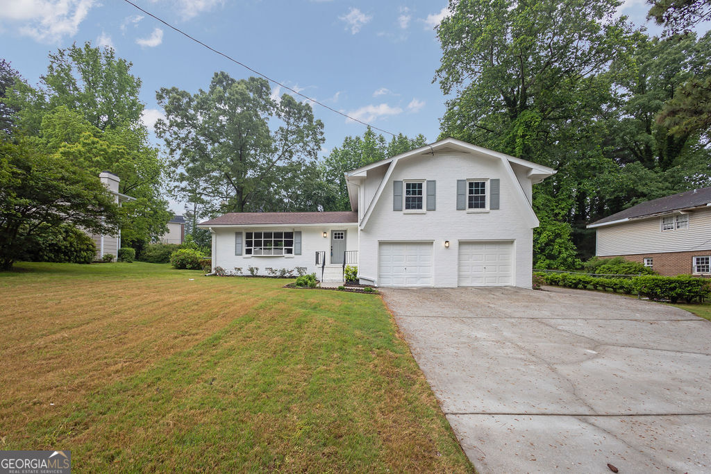 3182 Wakefield DR