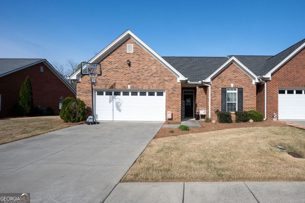 Photo of 240 Regency Lane SW, Calhoun, GA 30701 (MLS # 10715072)
