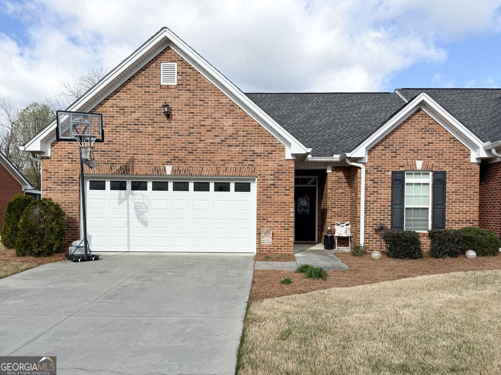 Photo of 240 Regency Lane SW, Calhoun, GA 30701 (MLS # 10715072)