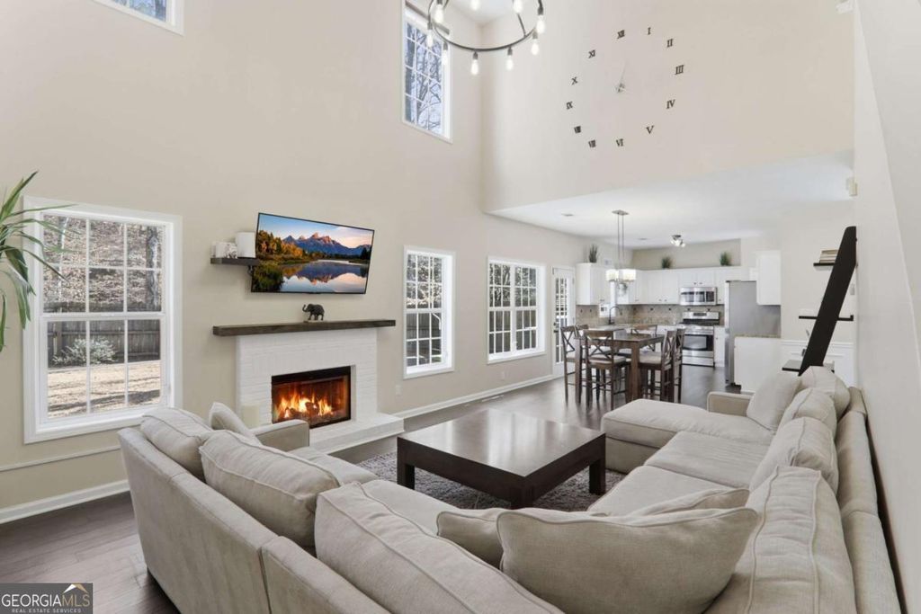 Photo of 4405 Red Rock Point, Suwanee, GA 30024 (MLS # 10707529)