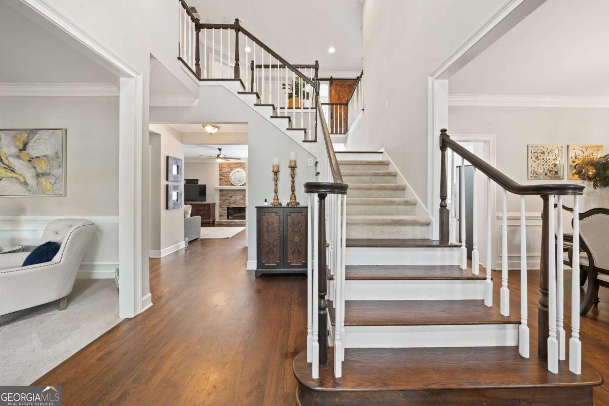 1406 Creston HL