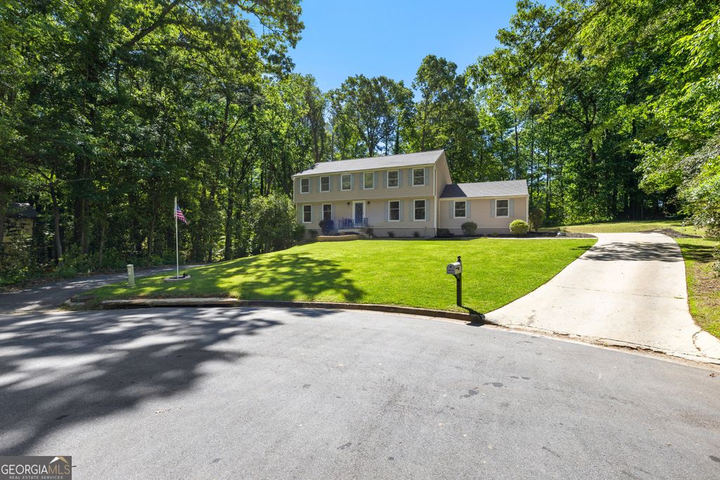 Photo of 204 Creek Bed Court, Peachtree City, GA 30269 (MLS # 10766071)