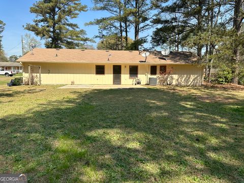 A home in Ellenwood