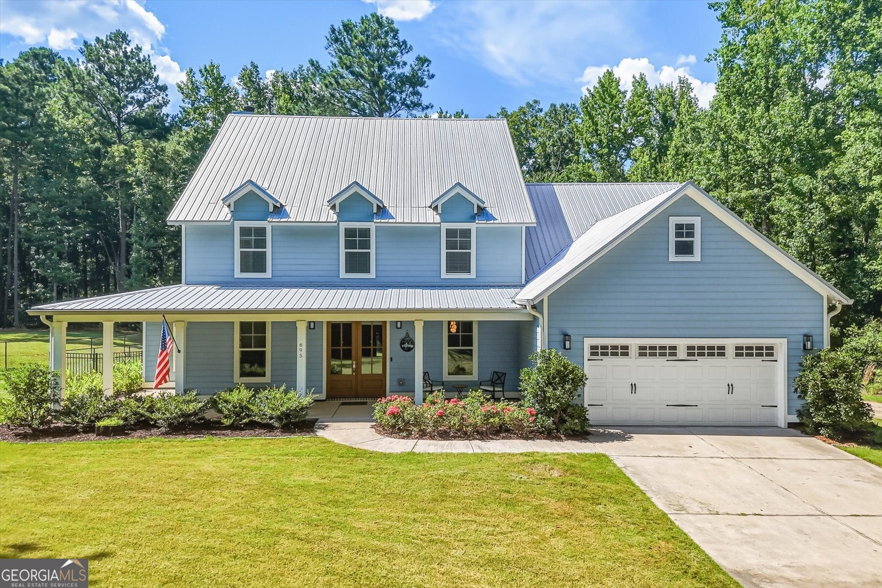 695 Parkview DR