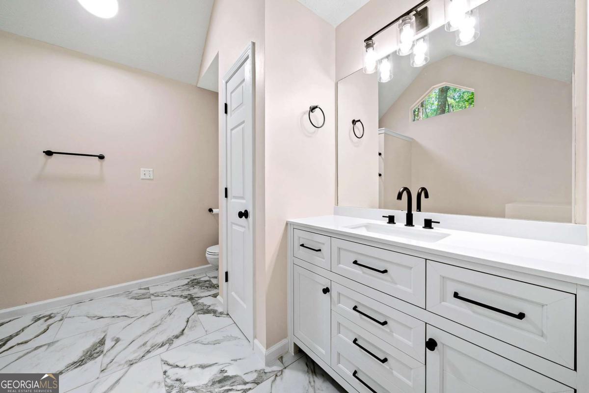 Newnan, Georgia 30263, United States, 3 Bedrooms Bedrooms, ,2 BathroomsBathrooms,Residential,Active,160053