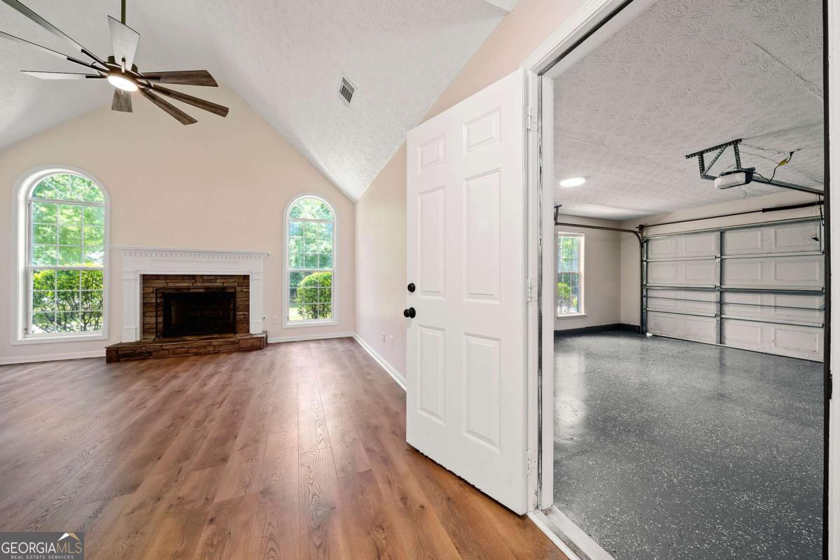 Newnan, Georgia 30263, United States, 3 Bedrooms Bedrooms, ,2 BathroomsBathrooms,Residential,Active,160053