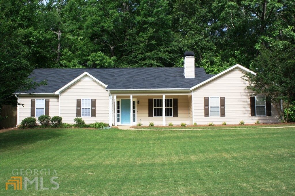 Photo of 55 Lauren Overlook, Newnan, GA 30263 (MLS # 10662402)