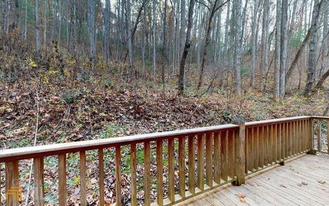 A home in Hiawassee