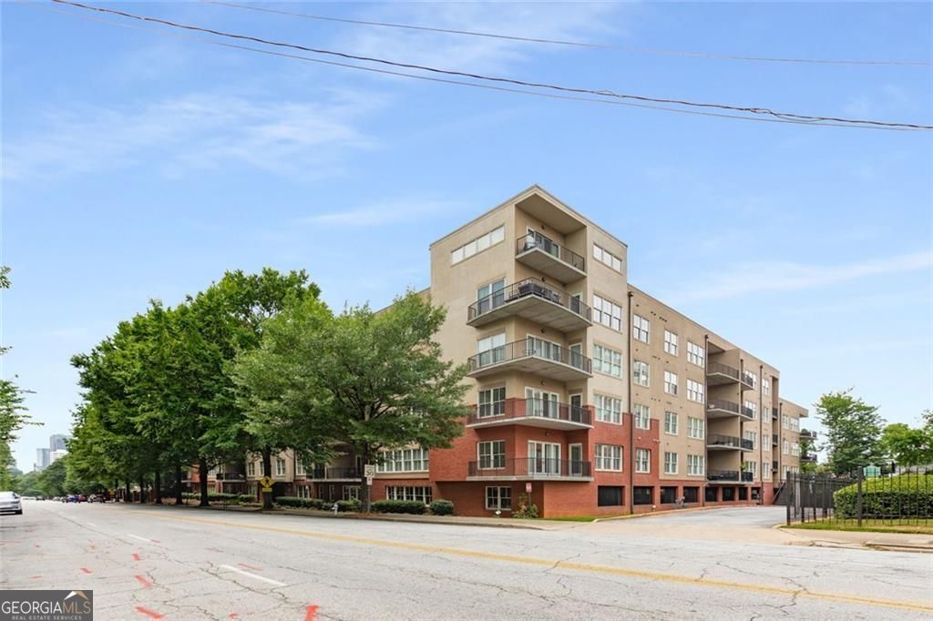 384 Ralph McGill BLVD NE 123