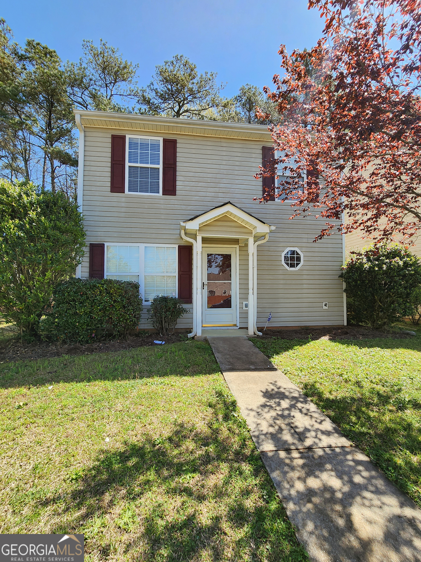 This Spacious 2-bedroom, 2.5 bathroom could be yours! This home is move-in ready! Features a corner fireplace and extra yard space. Located in Henry County, in a very convenient location, close to shopping and close to Highway 75. There is a $70 application fee per each adult 18 years or older. Pets are not allowed!