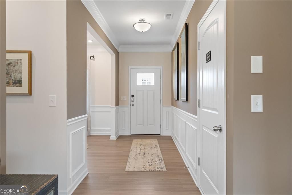 Photo of 204 Asher Drive, Carrollton, GA 30116 (MLS # 10668163)