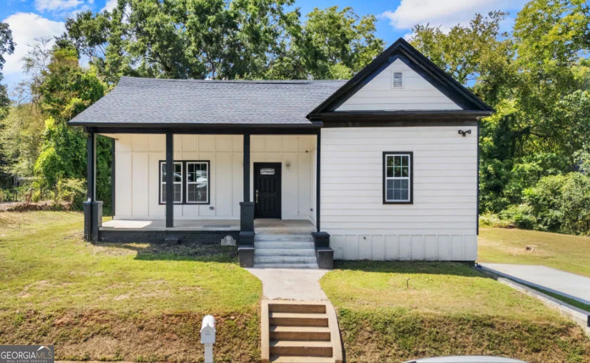 13 N Blanche Avenue SW