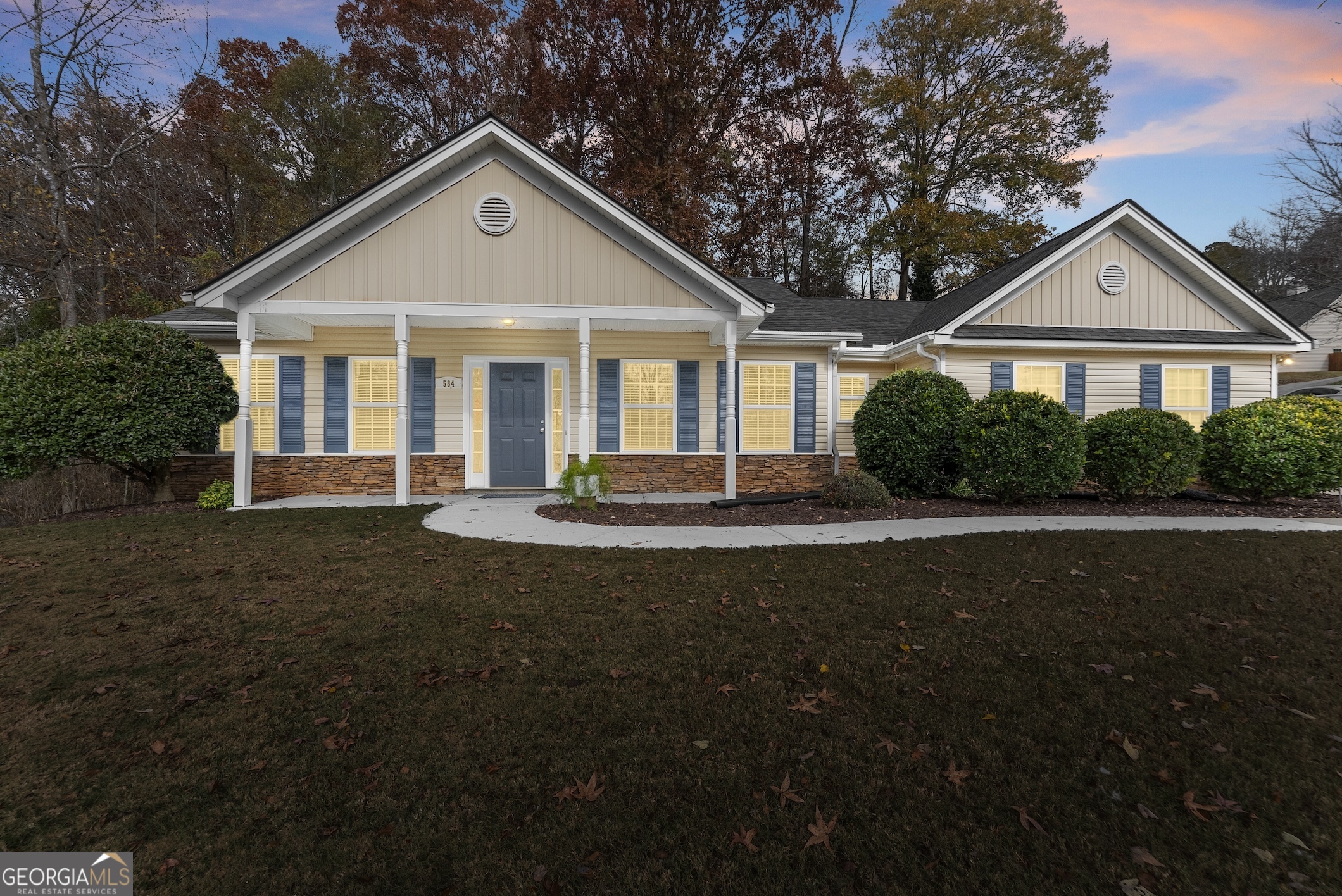 584 Jefferson Walk CIR