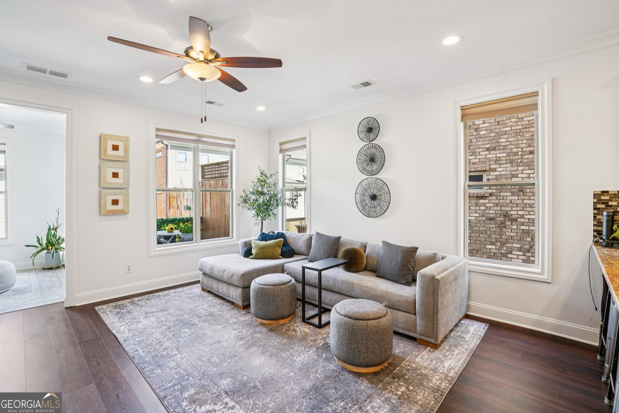 124 Laurel Crest ALY