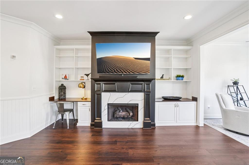 124 Laurel Crest ALY