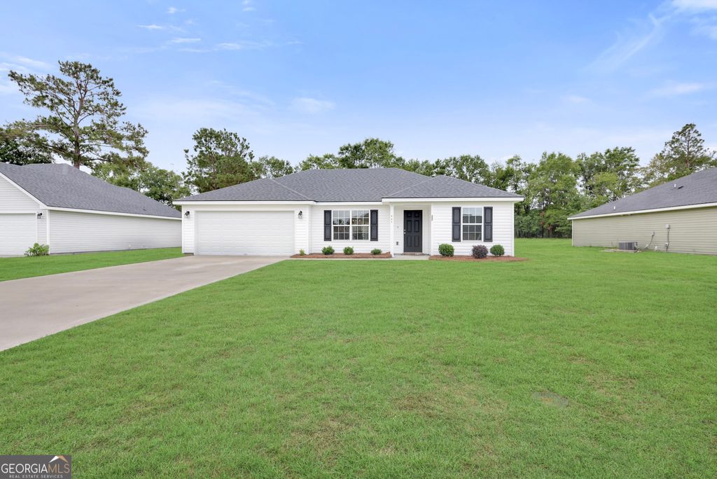 Photo of 207 Bull Street, Glennville, GA 30427 (MLS # 10775046)