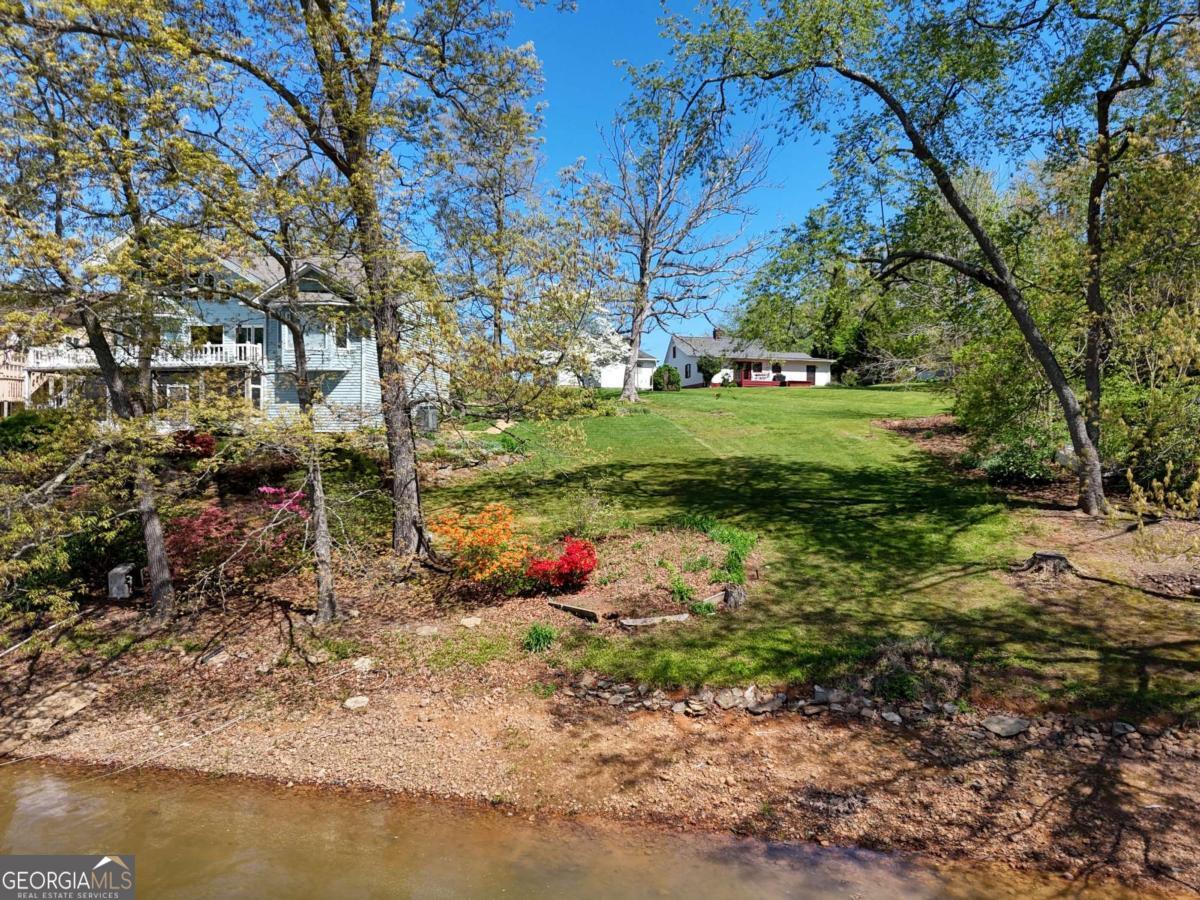 26 River ST