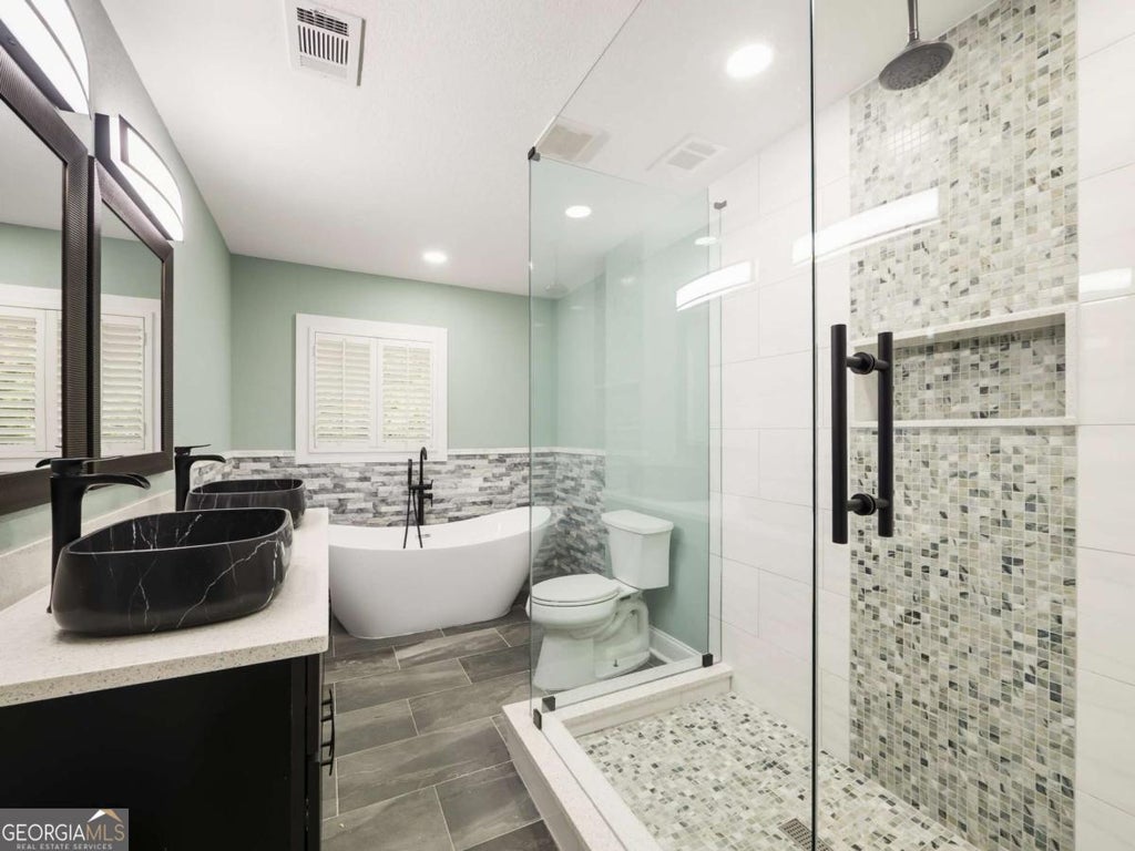 Photo of 5209 Byers Road, Gainesville, GA 30504 (MLS # 10803936)