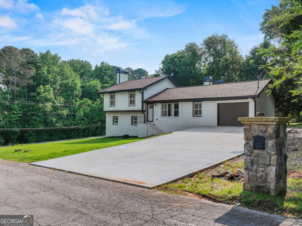 Photo of 5209 Byers Road, Gainesville, GA 30504 (MLS # 10803936)