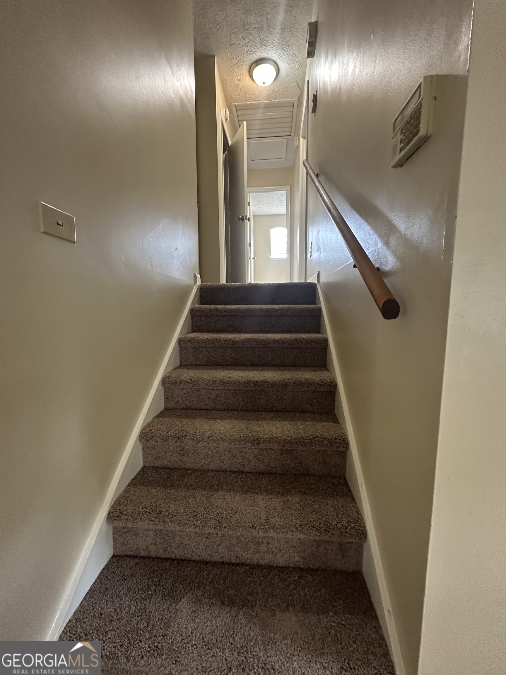 213 Peartree LN