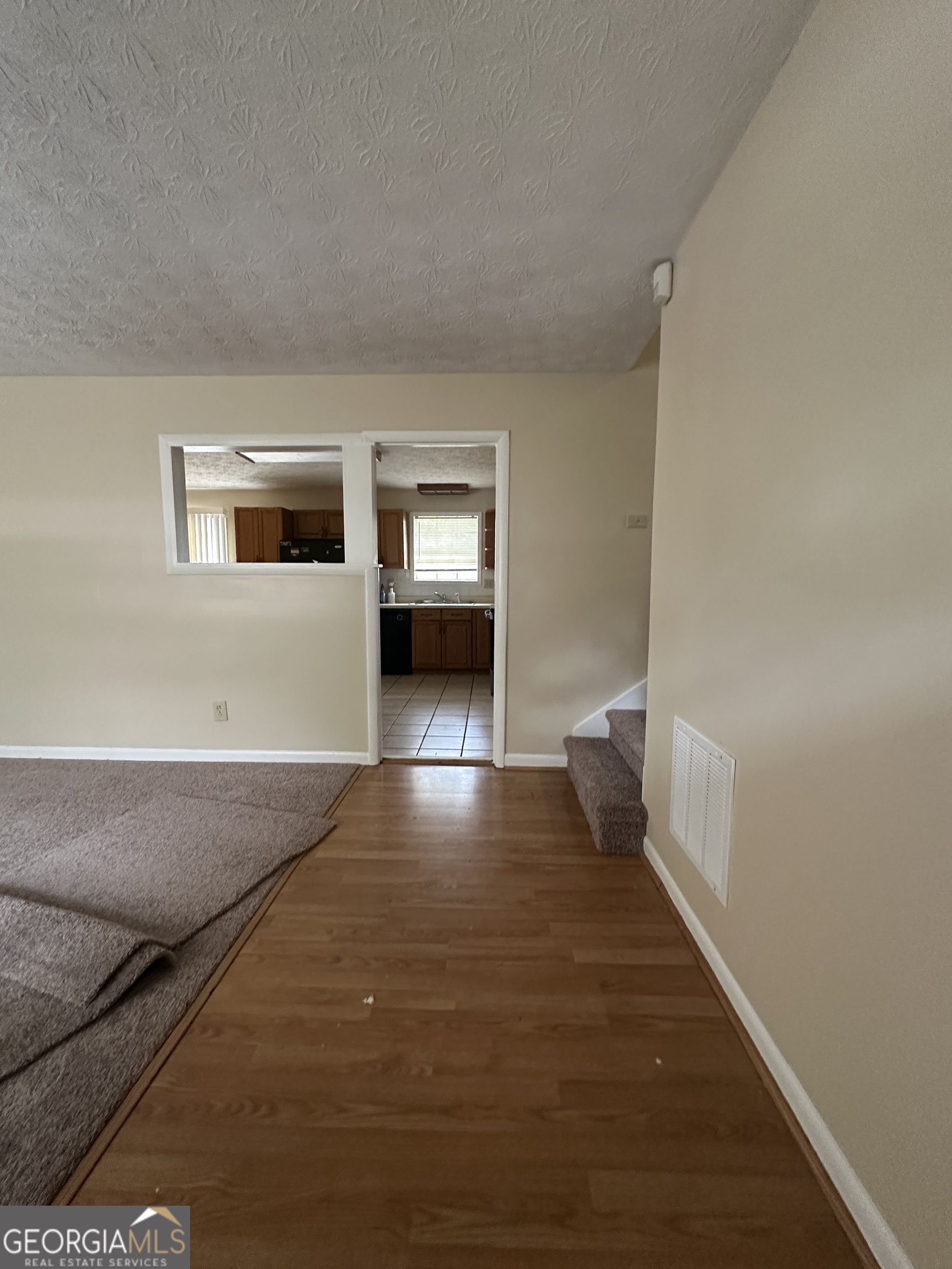 213 Peartree LN