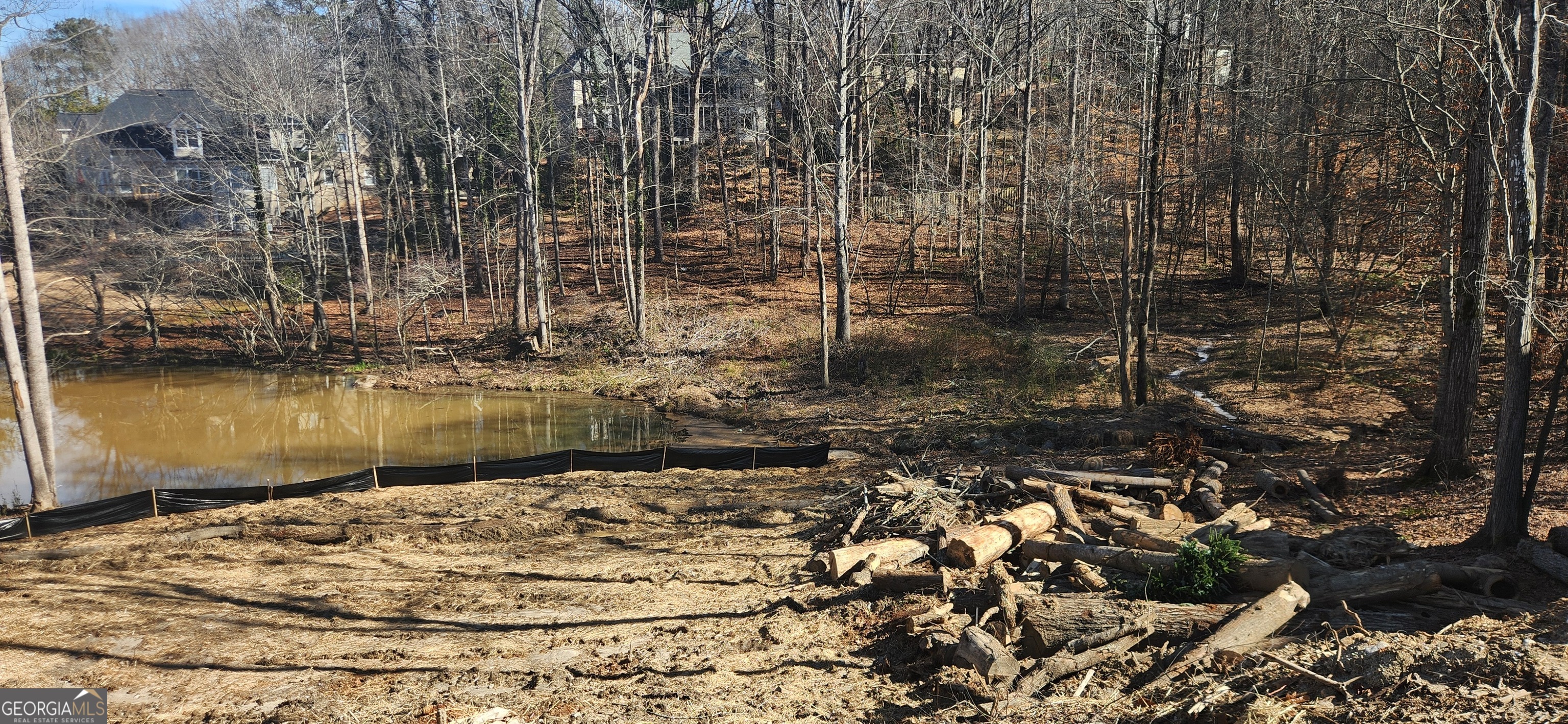 Excellent Cul de sac lake lot available in sought after Chapel hills community with lakes, golf course, swim/tennis and more. Lot has been cleared and ready to build.