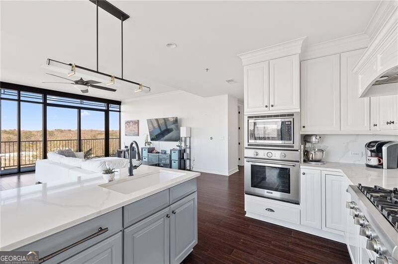 Atlanta, Georgia 30309, United States, 2 Bedrooms Bedrooms, ,3 BathroomsBathrooms,Residential,Active,81414