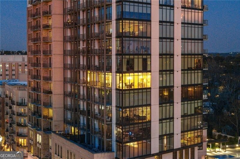 Atlanta, Georgia 30309, United States, 2 Bedrooms Bedrooms, ,3 BathroomsBathrooms,Residential,Active,81414