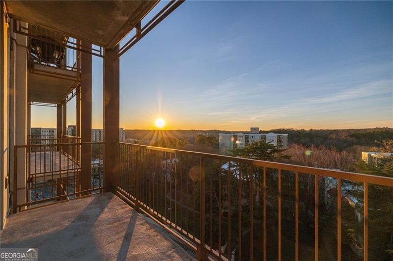 Atlanta, Georgia 30309, United States, 2 Bedrooms Bedrooms, ,3 BathroomsBathrooms,Residential,Active,81414