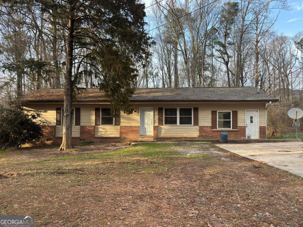 Photo of 676 Hog Liver Road, Carrollton, GA 30117 (MLS # 10700909)