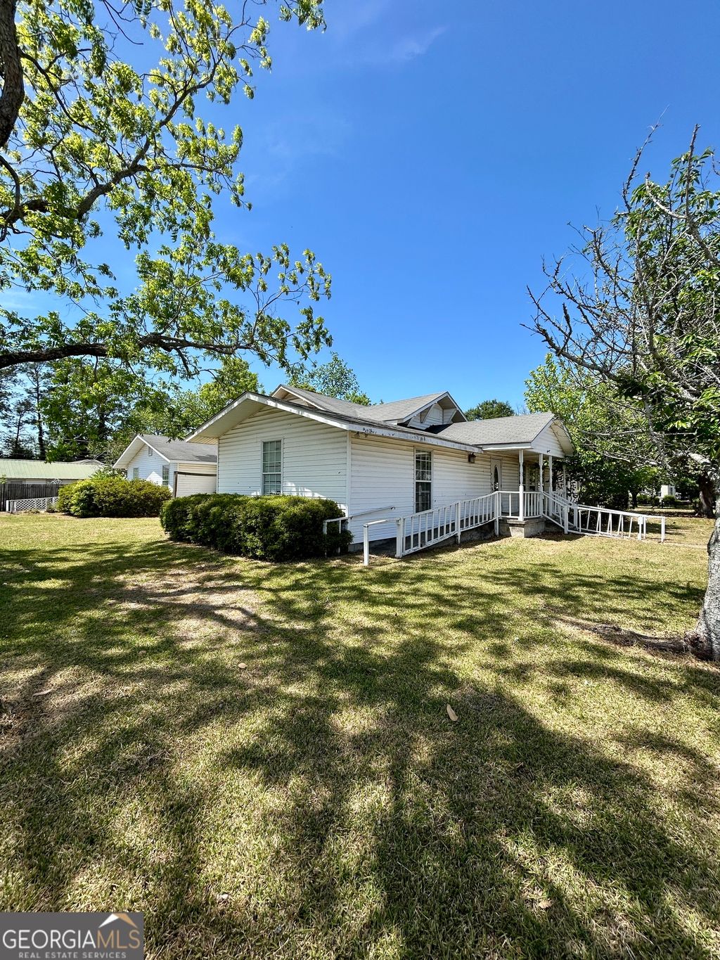 Photo of 200 N Irwin Avenue, Ocilla, GA 31774 (MLS # 10737318)