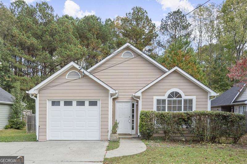 Fantastic opportunity for buyers and investors alike! NO HOA! This home features a roommate floor plan, bright and airy living area with vaulted ceilings, brand new SS cooktop and dishwasher, a level lot with a nice flat backyard! Plumbing has been updated, garage motor is brand new and HVAC replaced to a RHEEM unit in August of 2022. *Home has been virtually staged*