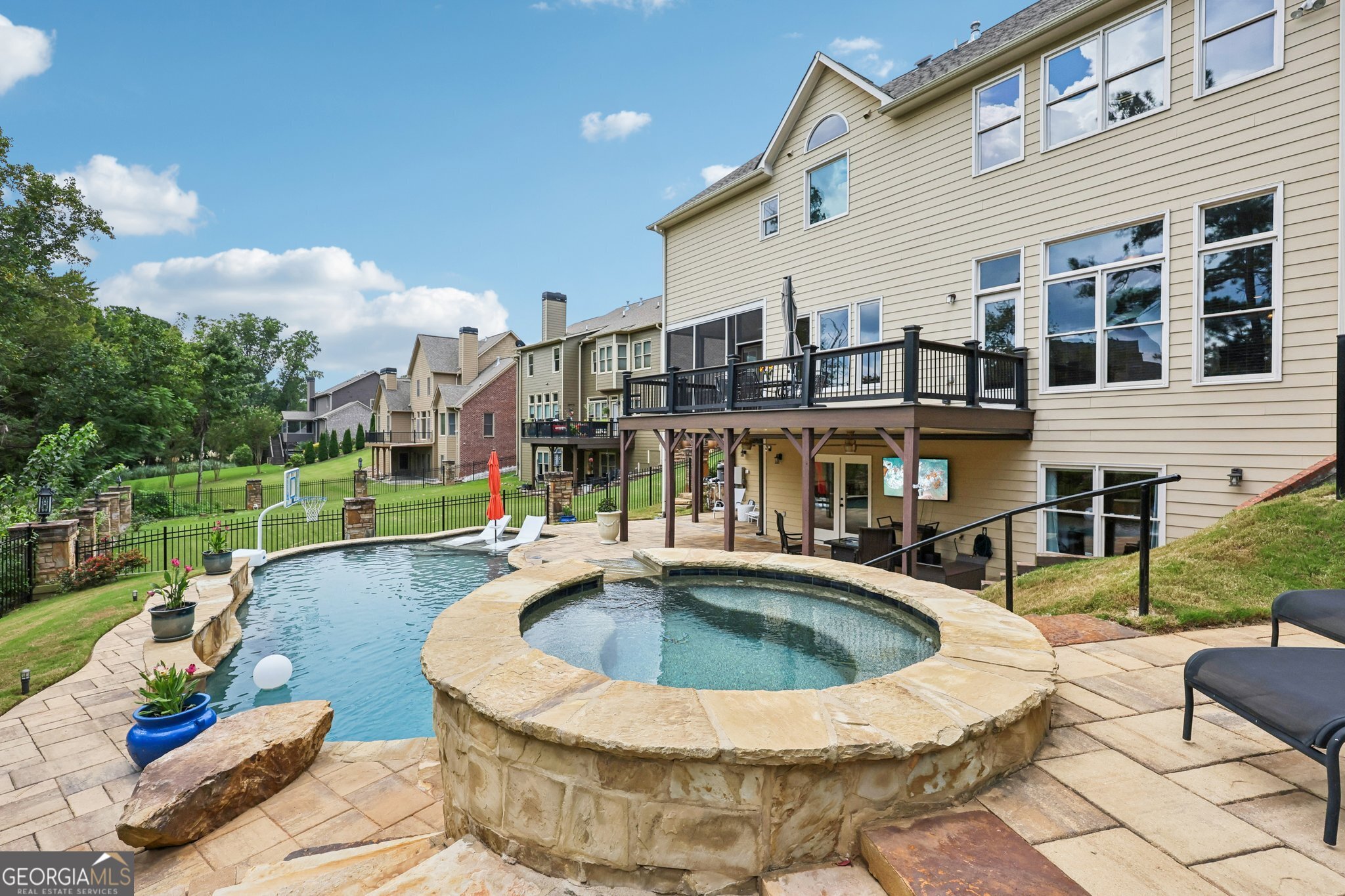 4840 Holmes Farm CT