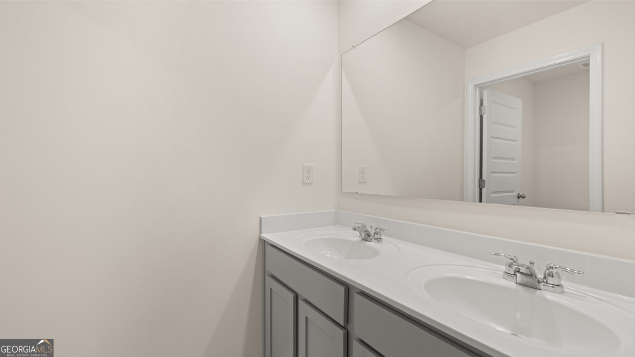 Twin Lakes - Residential