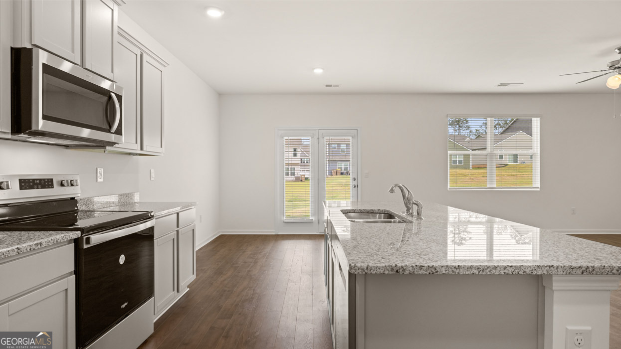 Twin Lakes - Residential
